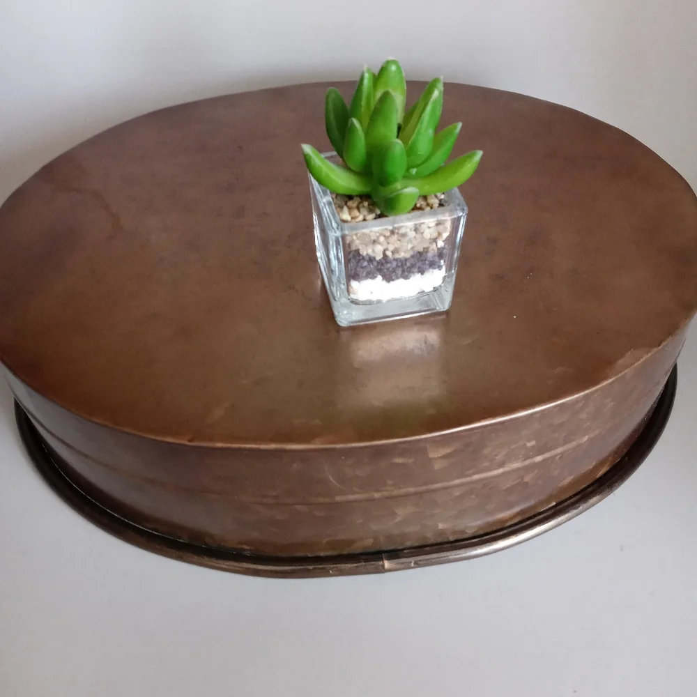 unbranded oval metal